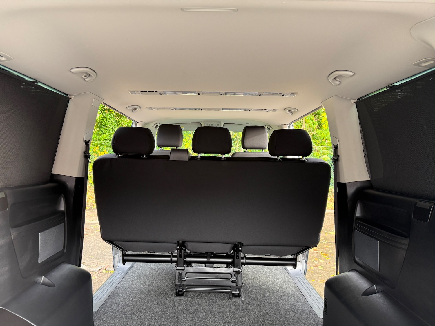 Used Volkswagen Transporter Shuttle 2019 for sale - 76365000: Photo 3