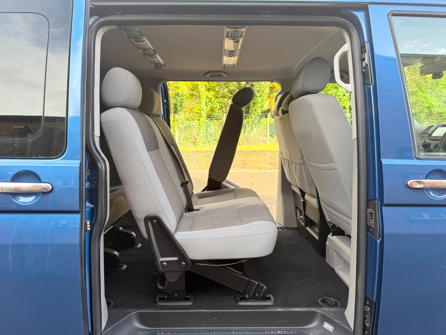 Used Volkswagen Transporter Shuttle 2012 for sale - 76446117: Photo 10