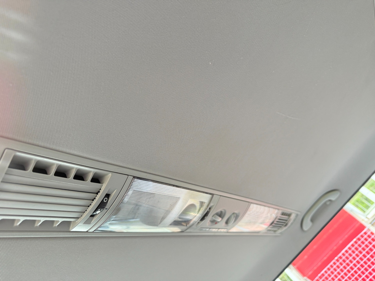 Used Volkswagen Transporter Shuttle 2012 for sale - 76446117: Photo 11