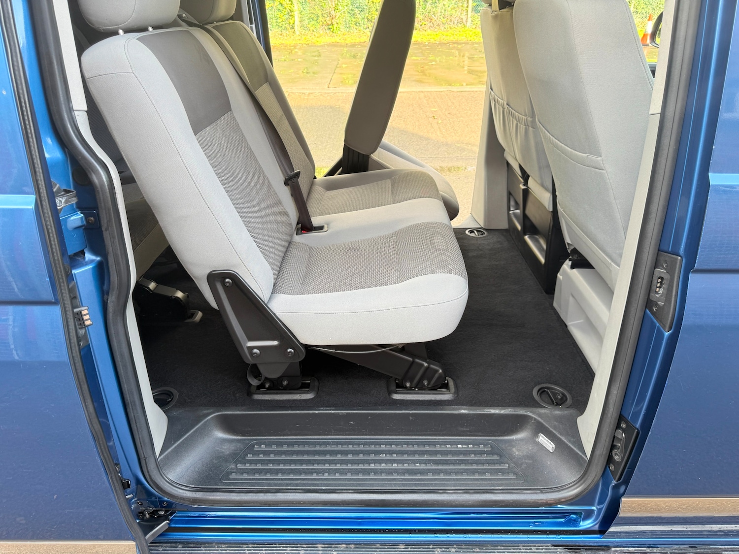 Used Volkswagen Transporter Shuttle 2012 for sale - 76446117: Photo 4