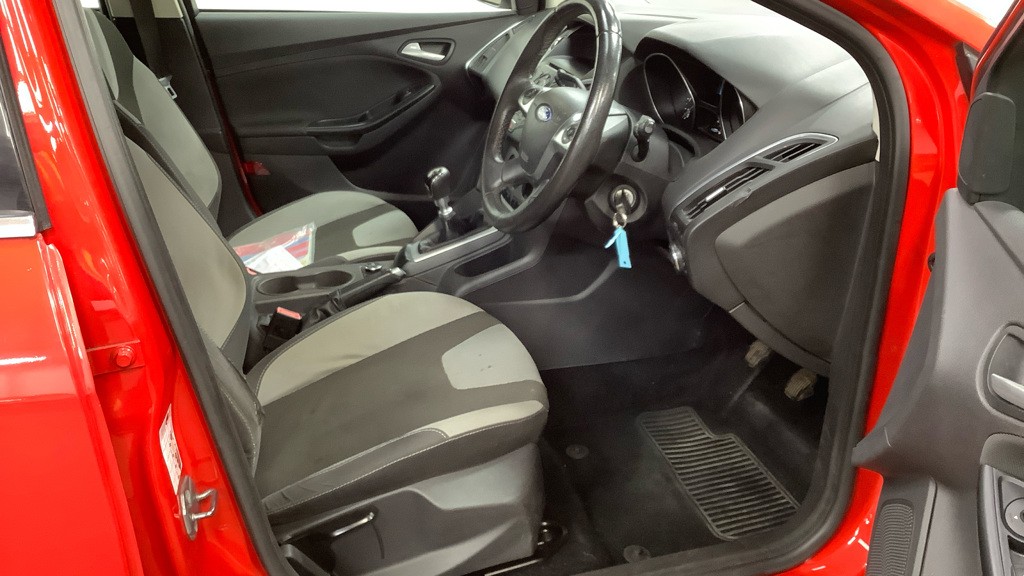 Used Ford Focus 2013 for sale - 76369281: Photo 7