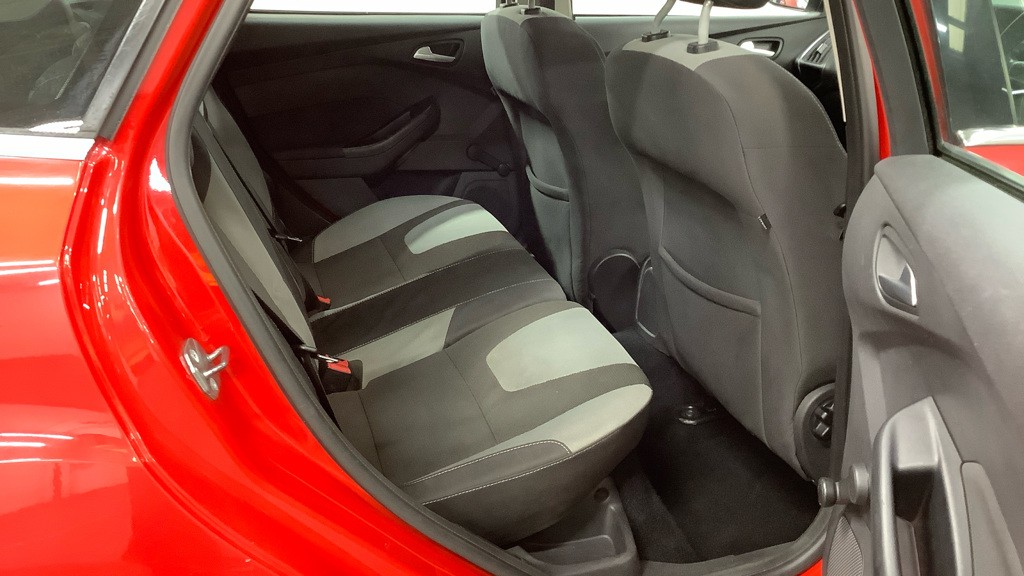 Used Ford Focus 2013 for sale - 76369281: Photo 8