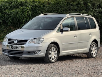Used Volkswagen Touran 2007 for sale - 76198543: Photo