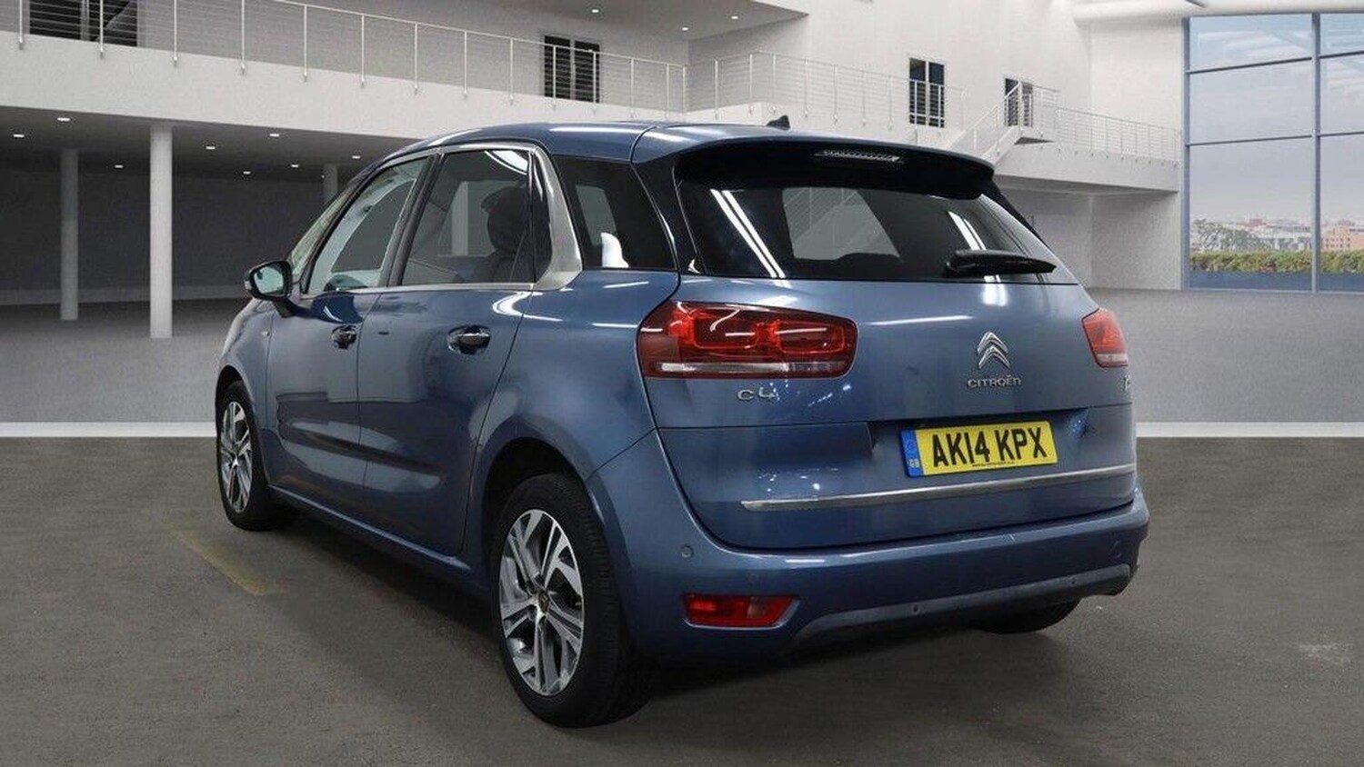 Used Citroen C4 Picasso 2014 for sale - 76198549: Photo 3
