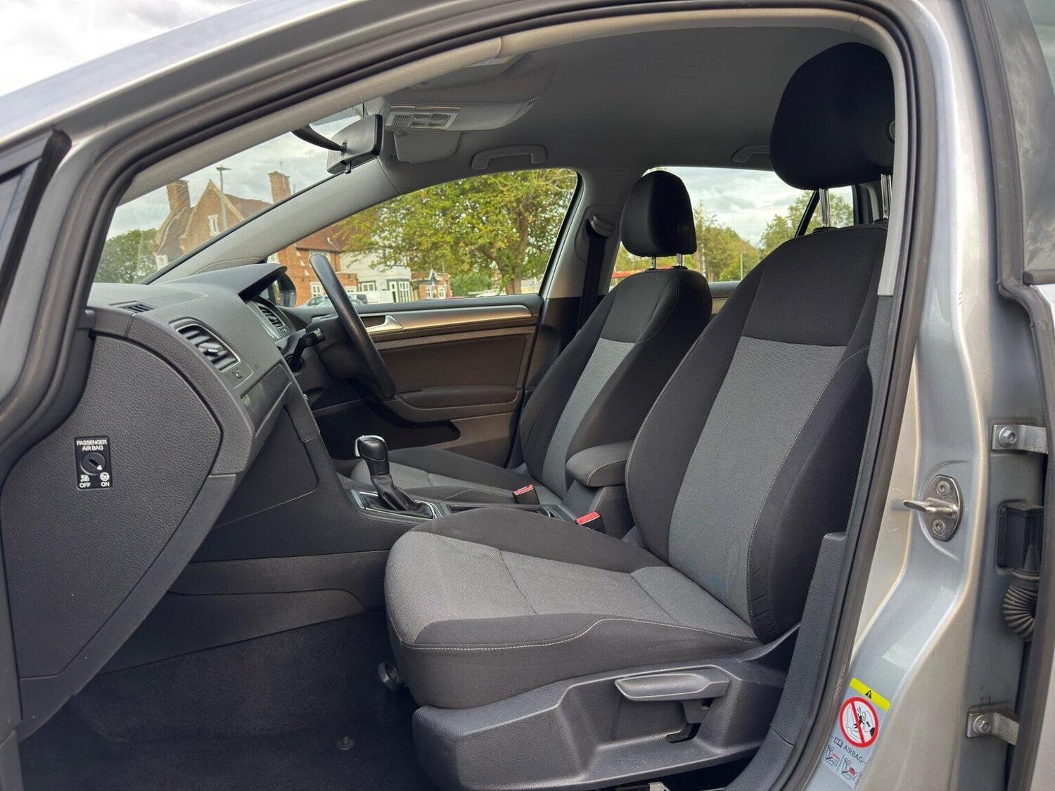 Used Volkswagen Golf 2014 for sale - 76334748: Photo 29