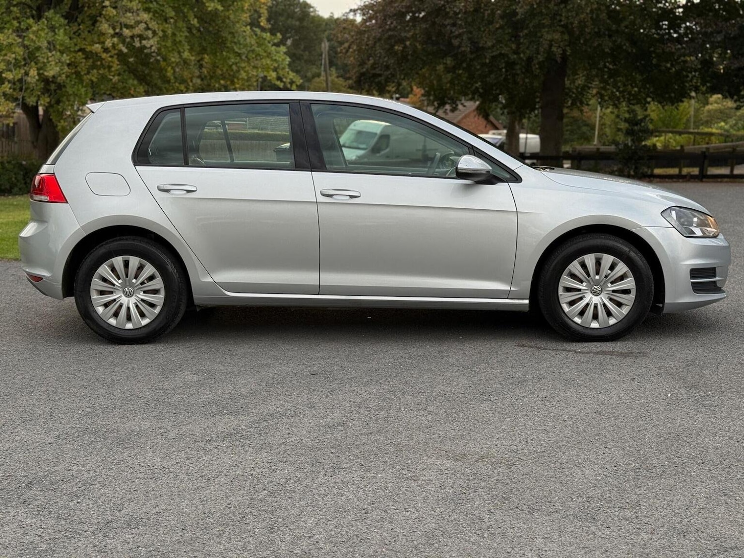 Used Volkswagen Golf 2014 for sale - 76334748: Photo 8