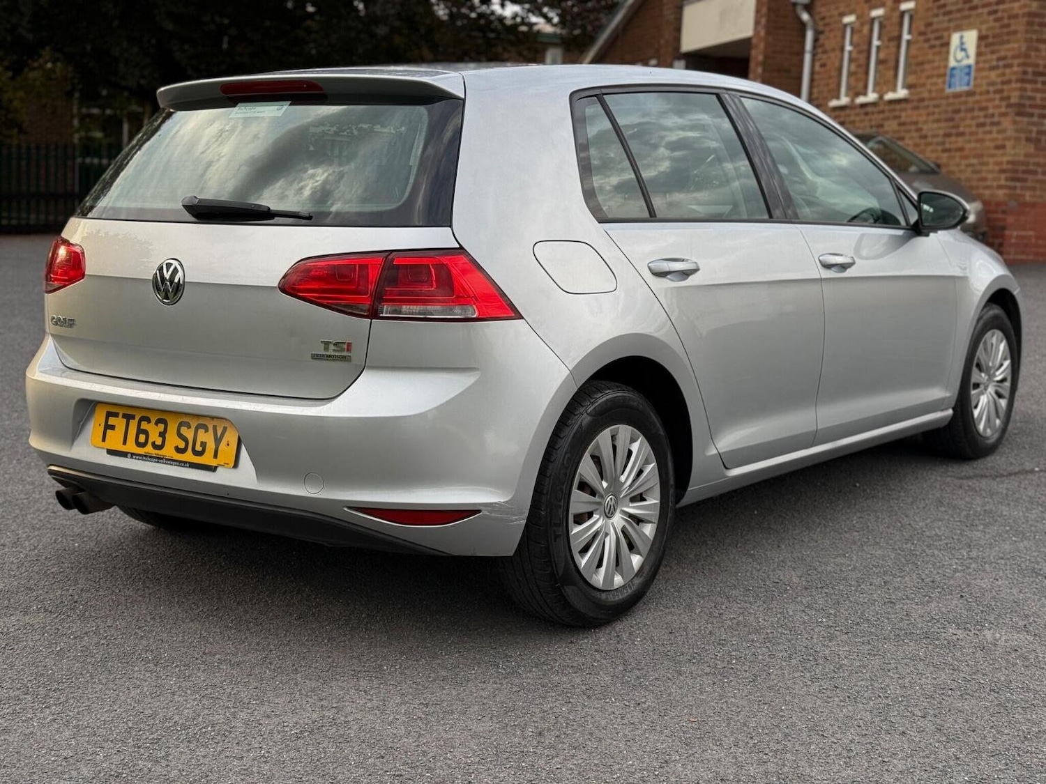 Used Volkswagen Golf 2014 for sale - 76334748: Photo 9