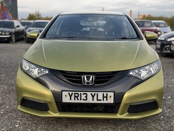 Used Honda Civic 2013 for sale - 76242908: Photo 2