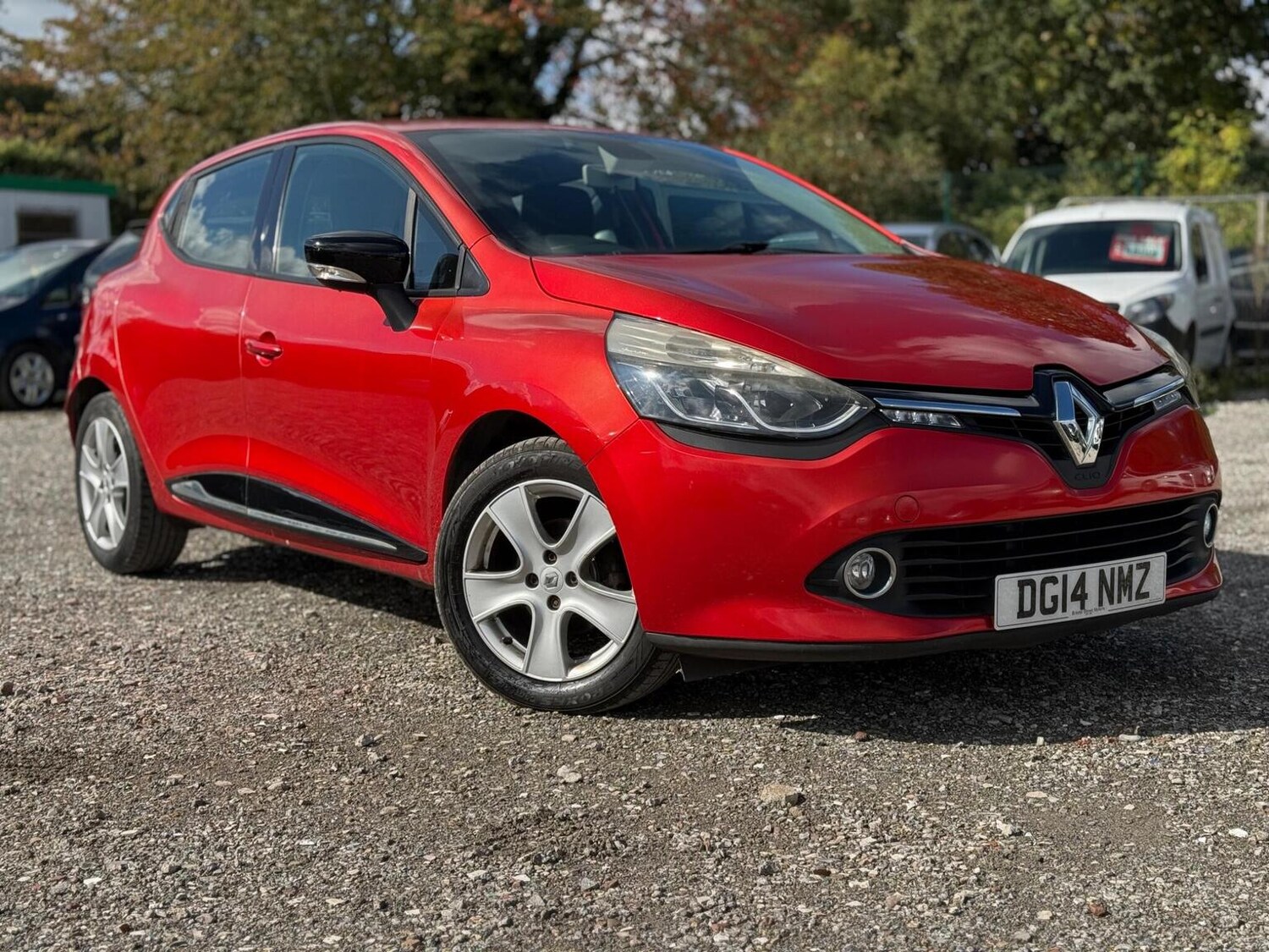 Used Renault Clio 2014 for sale - 76198526: Photo 1