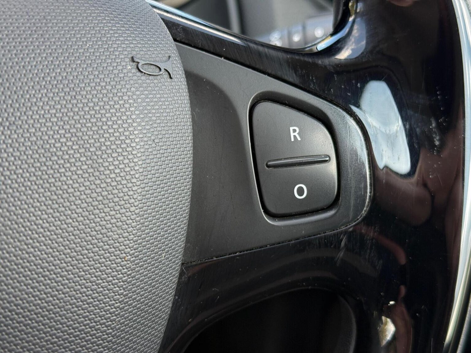 Used Renault Clio 2014 for sale - 76198526: Photo 19