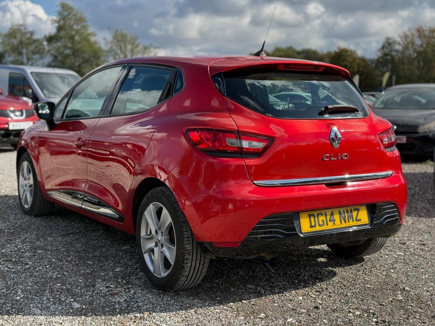 Used Renault Clio 2014 for sale - 76198526: Photo 4