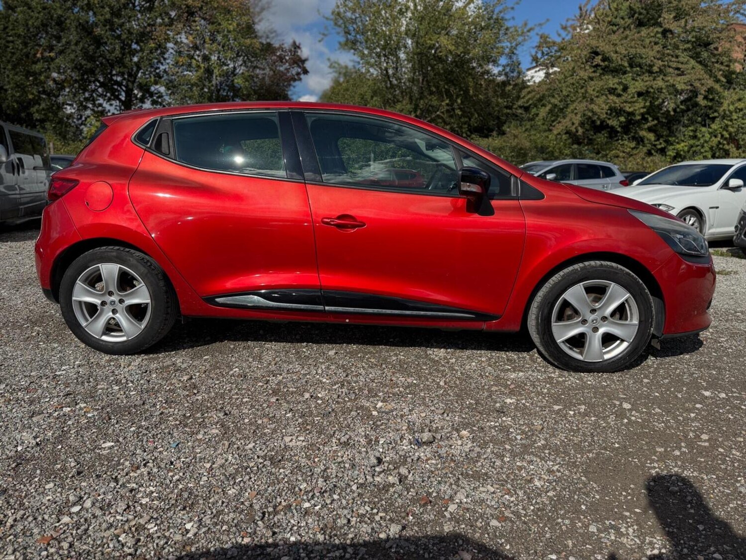 Used Renault Clio 2014 for sale - 76198526: Photo 8