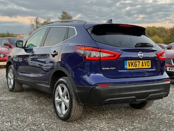 Used Nissan Qashqai 2017 for sale - 76198541: Photo