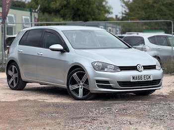 Used Volkswagen Golf 2016 for sale - 76198513: Photo