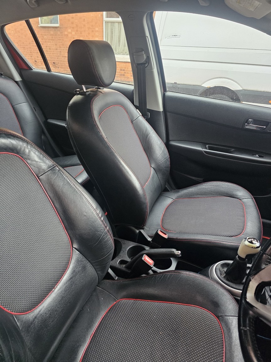 Used Hyundai i20 2009 for sale - 76387361: Photo 6