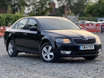 Used Skoda Octavia 2014 for sale - 76198535: Photo