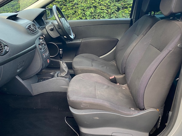 Used Renault Clio 2007 for sale - 75315494: Photo 10