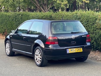 Used Volkswagen Golf 2002 for sale - 75644565: Photo