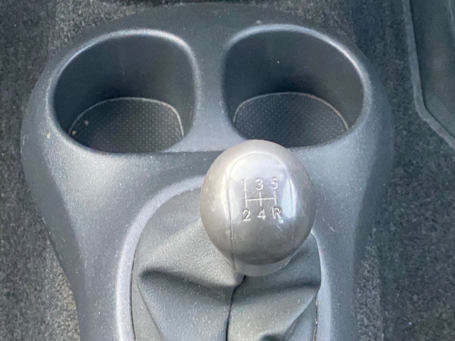 Used Toyota Yaris 2003 for sale - 75535639: Photo 32