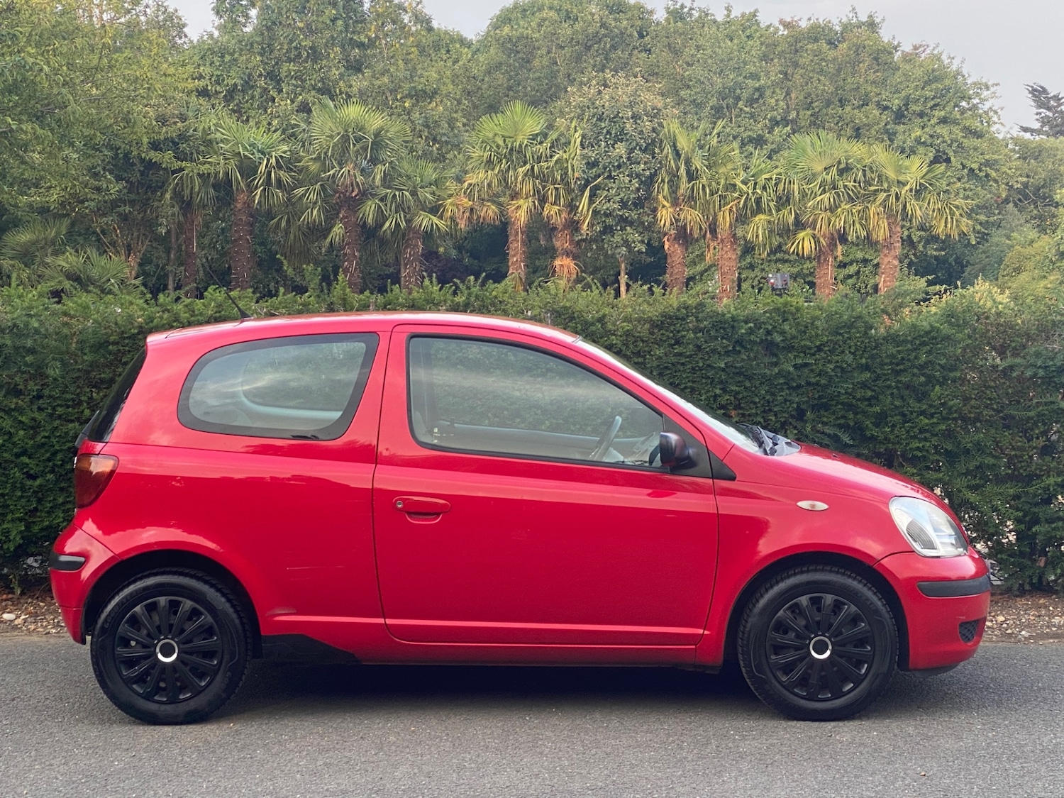 Used Toyota Yaris 2003 for sale - 75535639: Photo 9