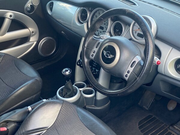 Used MINI Hatch 2003 for sale - 75044969: Photo 18