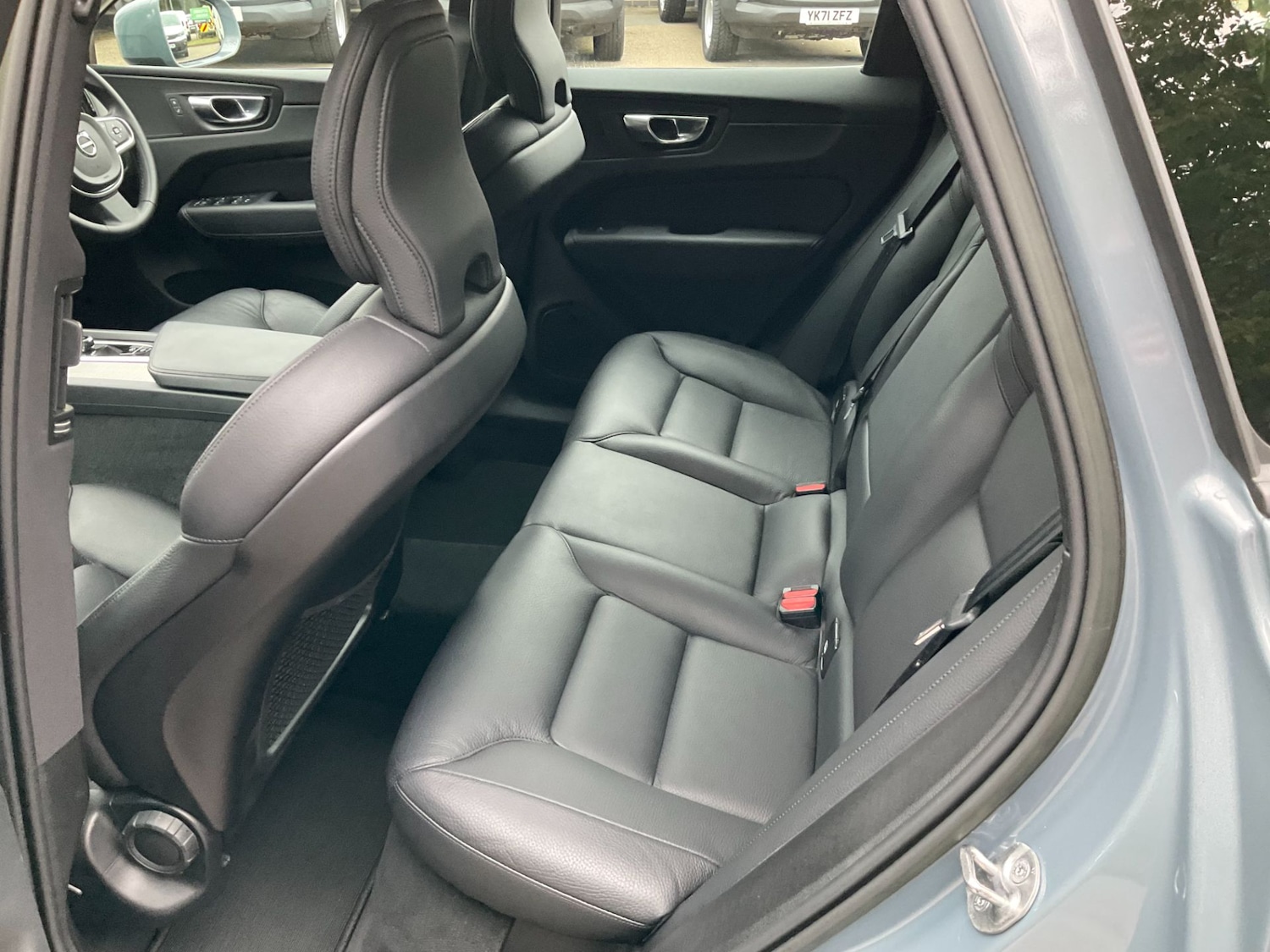 Used Volvo XC60 2023 for sale - 76299332: Photo 15