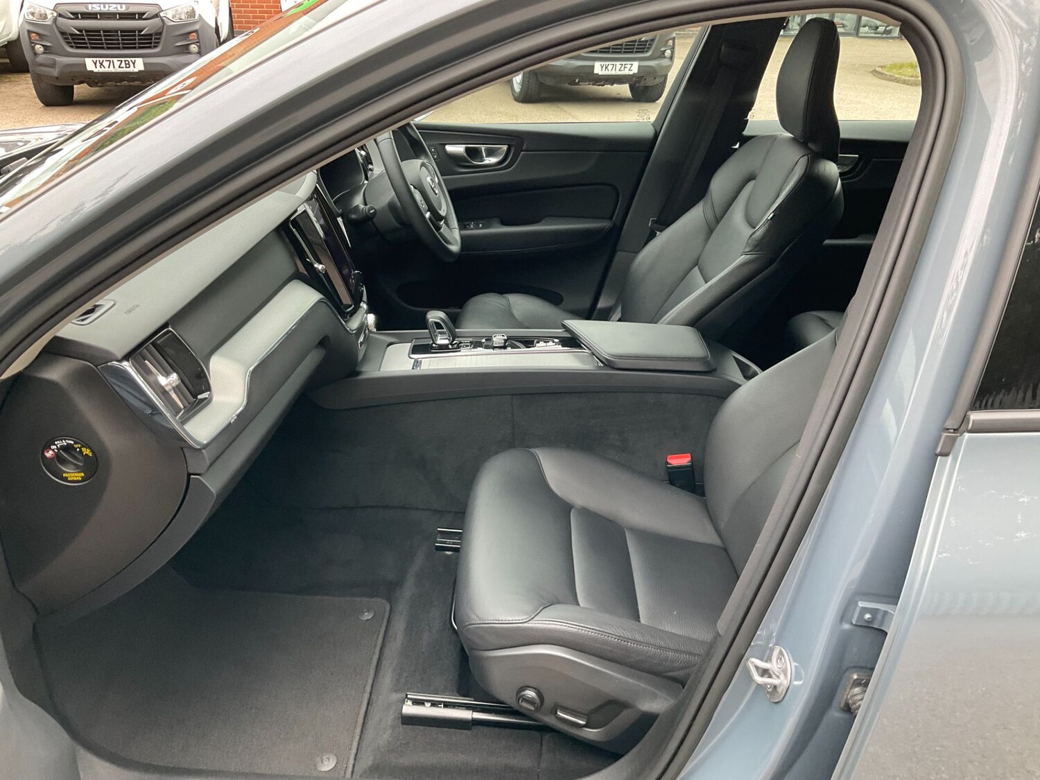 Used Volvo XC60 2023 for sale - 76299332: Photo 16