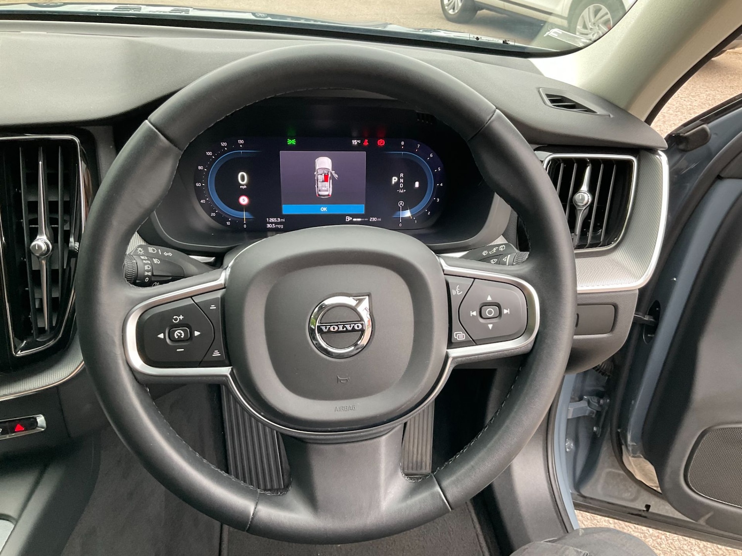 Used Volvo XC60 2023 for sale - 76299332: Photo 21