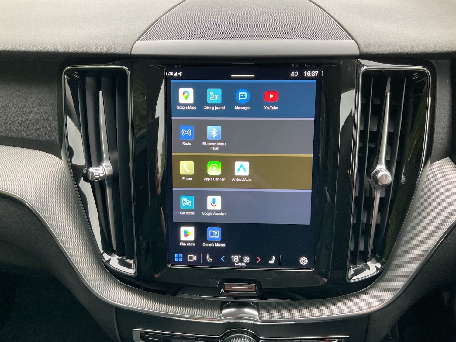 Used Volvo XC60 2023 for sale - 76299332: Photo 23