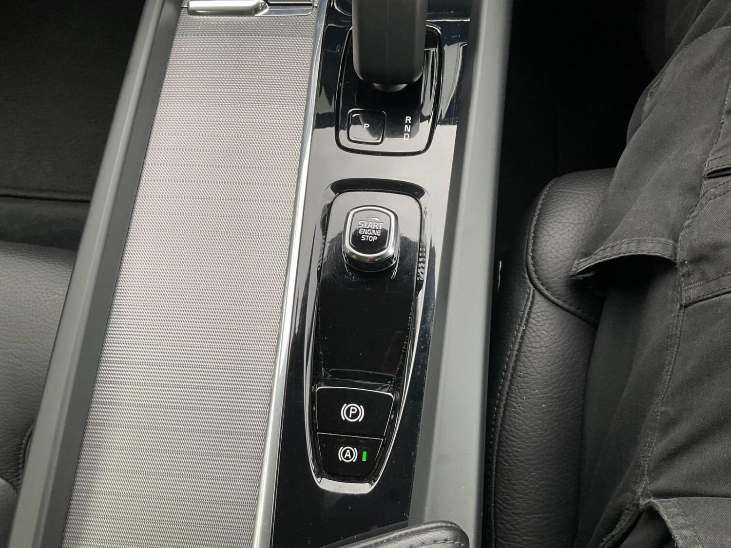 Used Volvo XC60 2023 for sale - 76299332: Photo 28