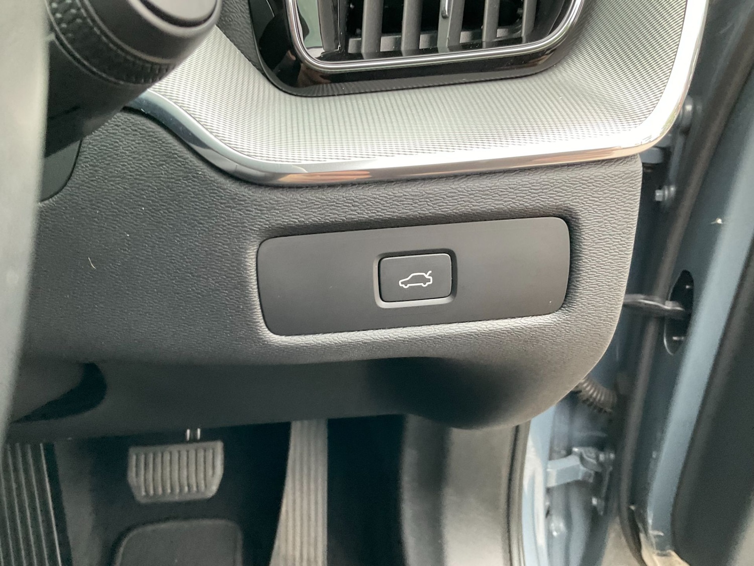 Used Volvo XC60 2023 for sale - 76299332: Photo 38