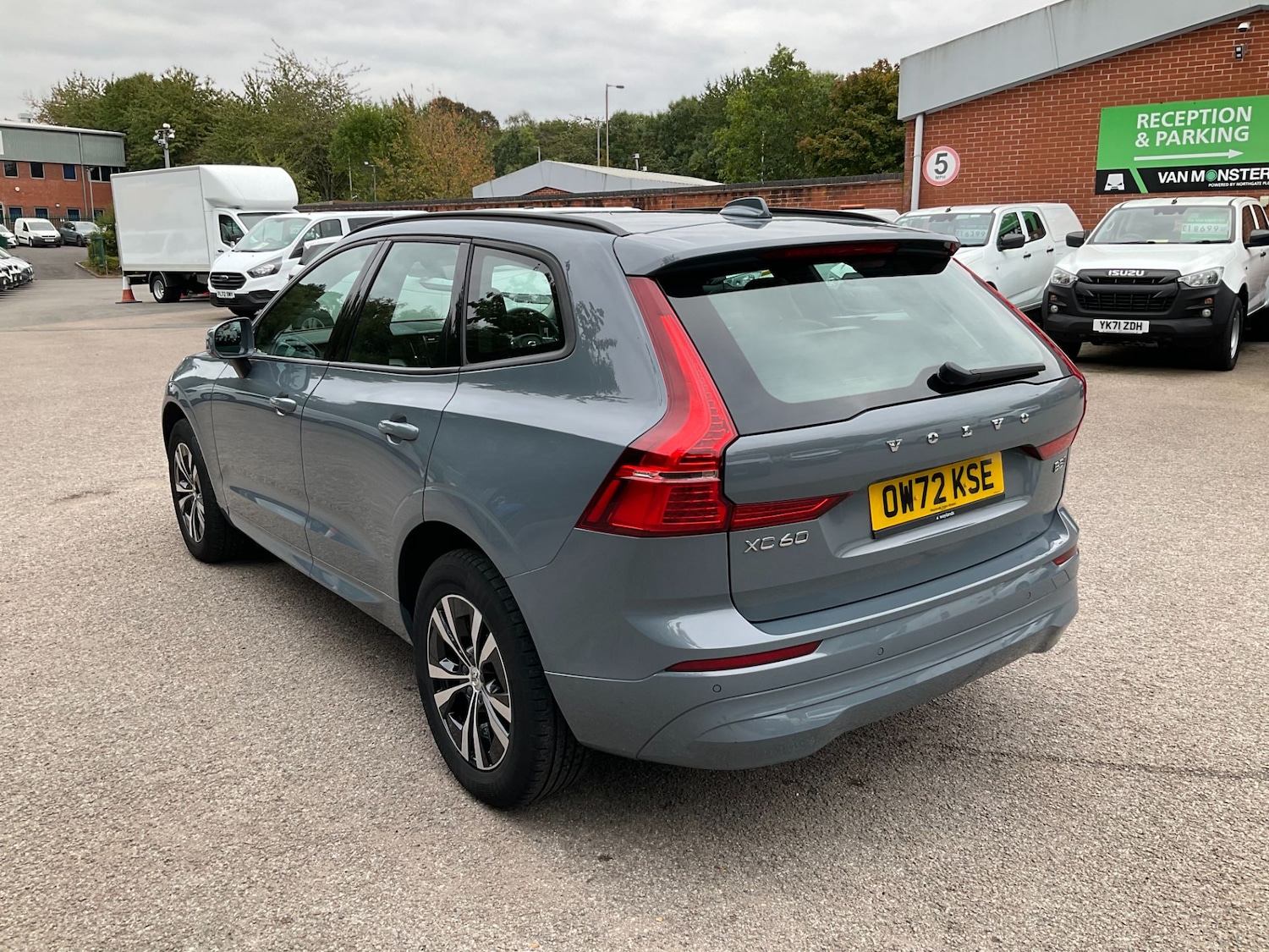 Used Volvo XC60 2023 for sale - 76299332: Photo 7