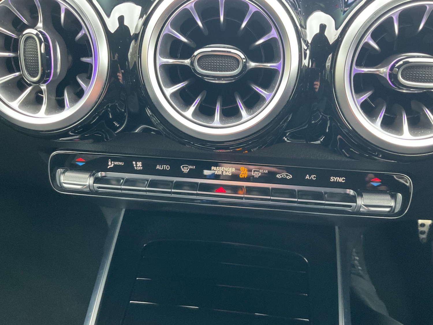 Used Mercedes-Benz GLB 2023 for sale - 77171124: Photo 27