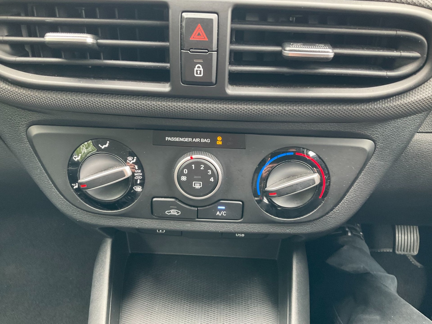 Used Hyundai i10 2024 for sale - 76782566: Photo 27