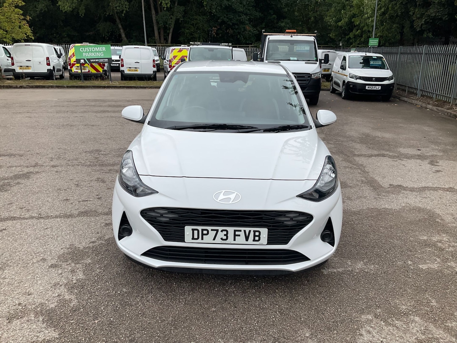 Used Hyundai i10 2024 for sale - 76782566: Photo 3