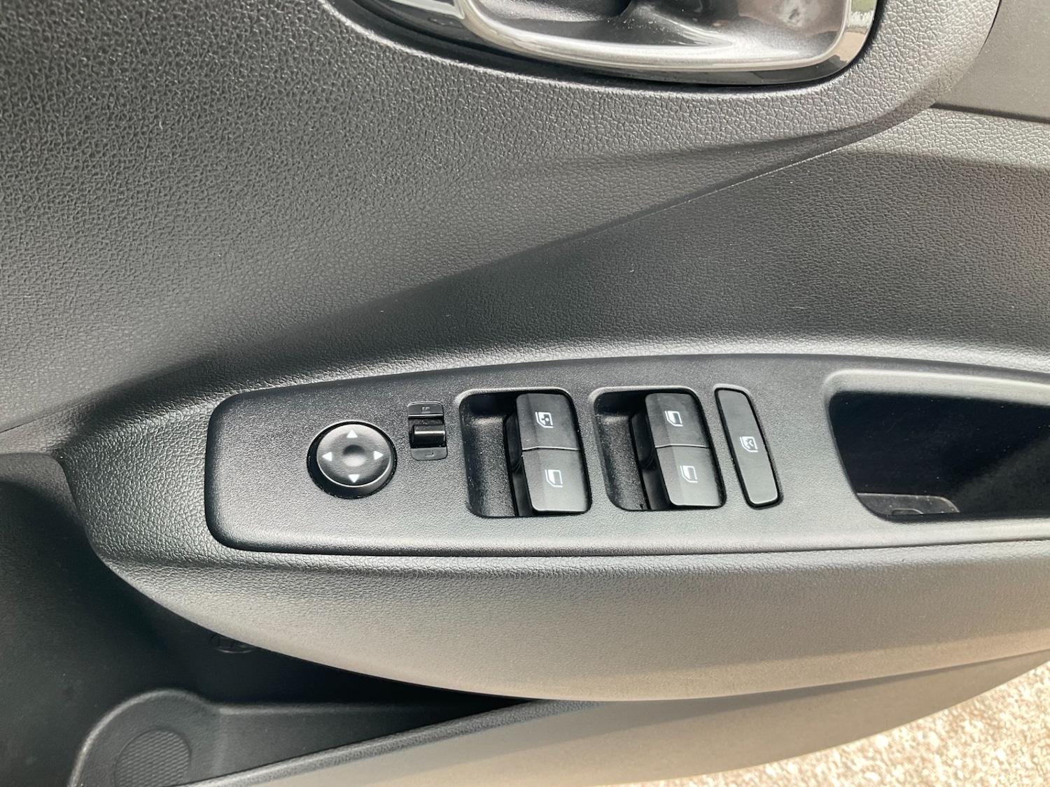 Used Hyundai i10 2024 for sale - 76782566: Photo 37