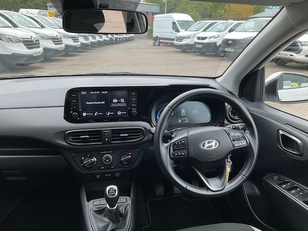 Used Hyundai i10 2024 for sale - 76238488: Photo 18