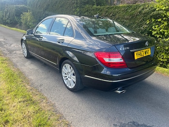 Used Mercedes-Benz C Class 2013 for sale - 78617795: Photo