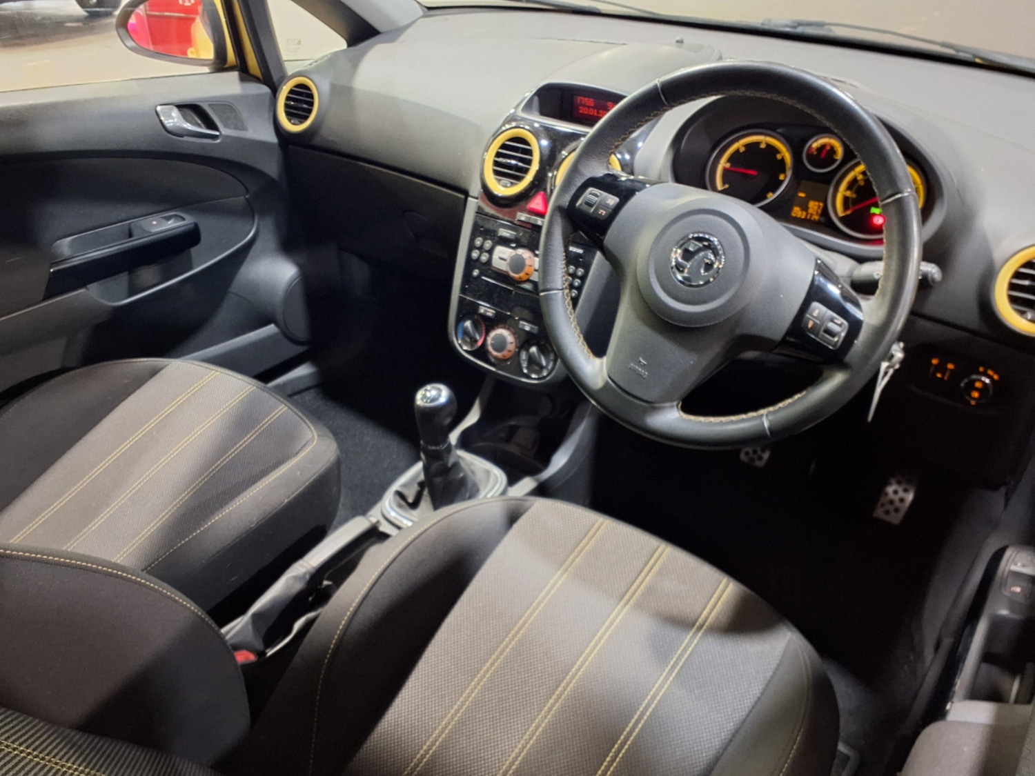 Used Vauxhall Corsa 2011 for sale - 77301655: Photo 12