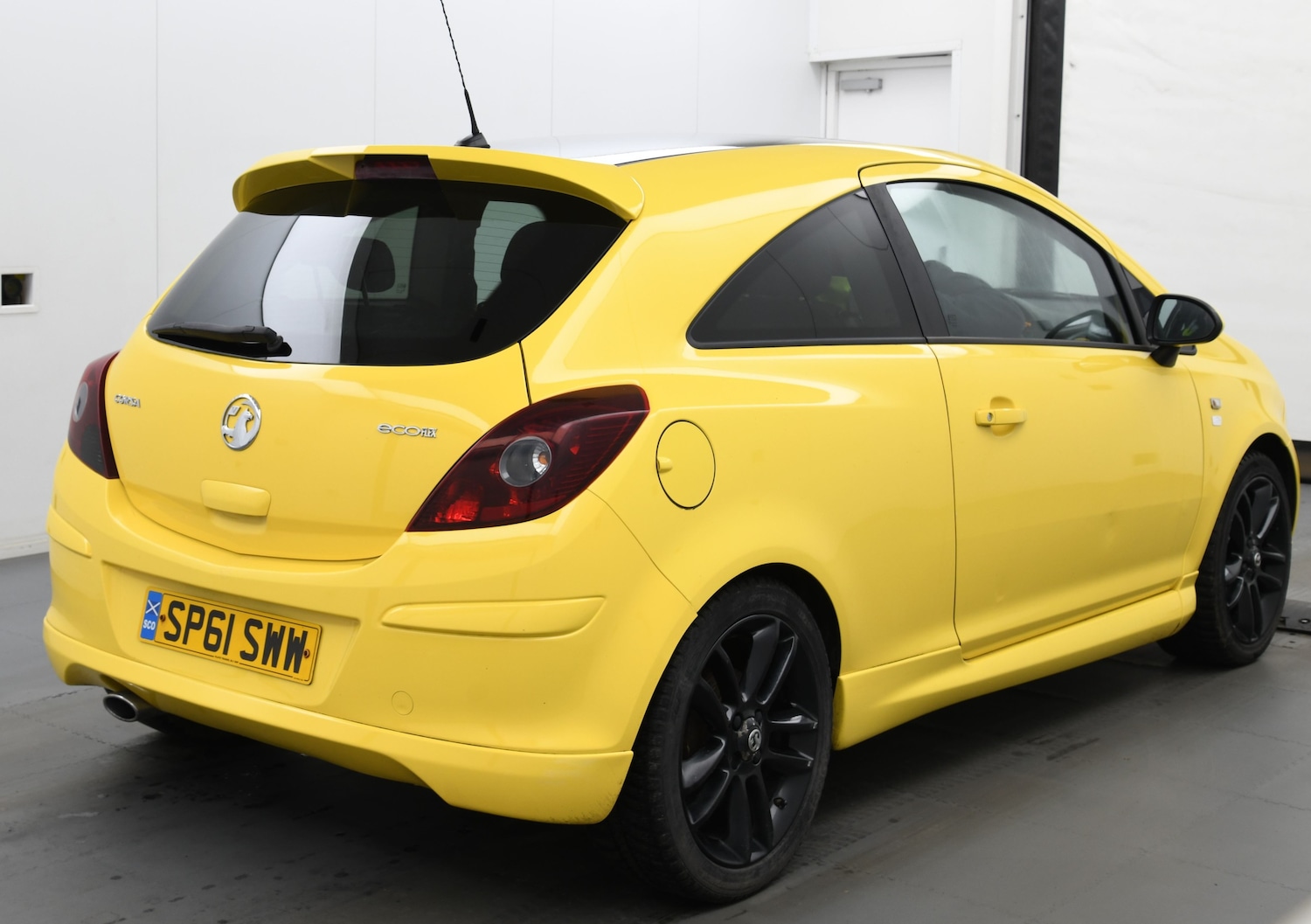 Used Vauxhall Corsa 2011 for sale - 77301655: Photo 3