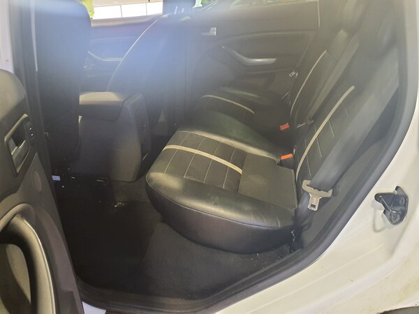 Used Ford Kuga 2011 for sale - 76232312: Photo 12