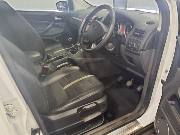 Used Ford Kuga 2011 for sale - 76232312: Photo 9