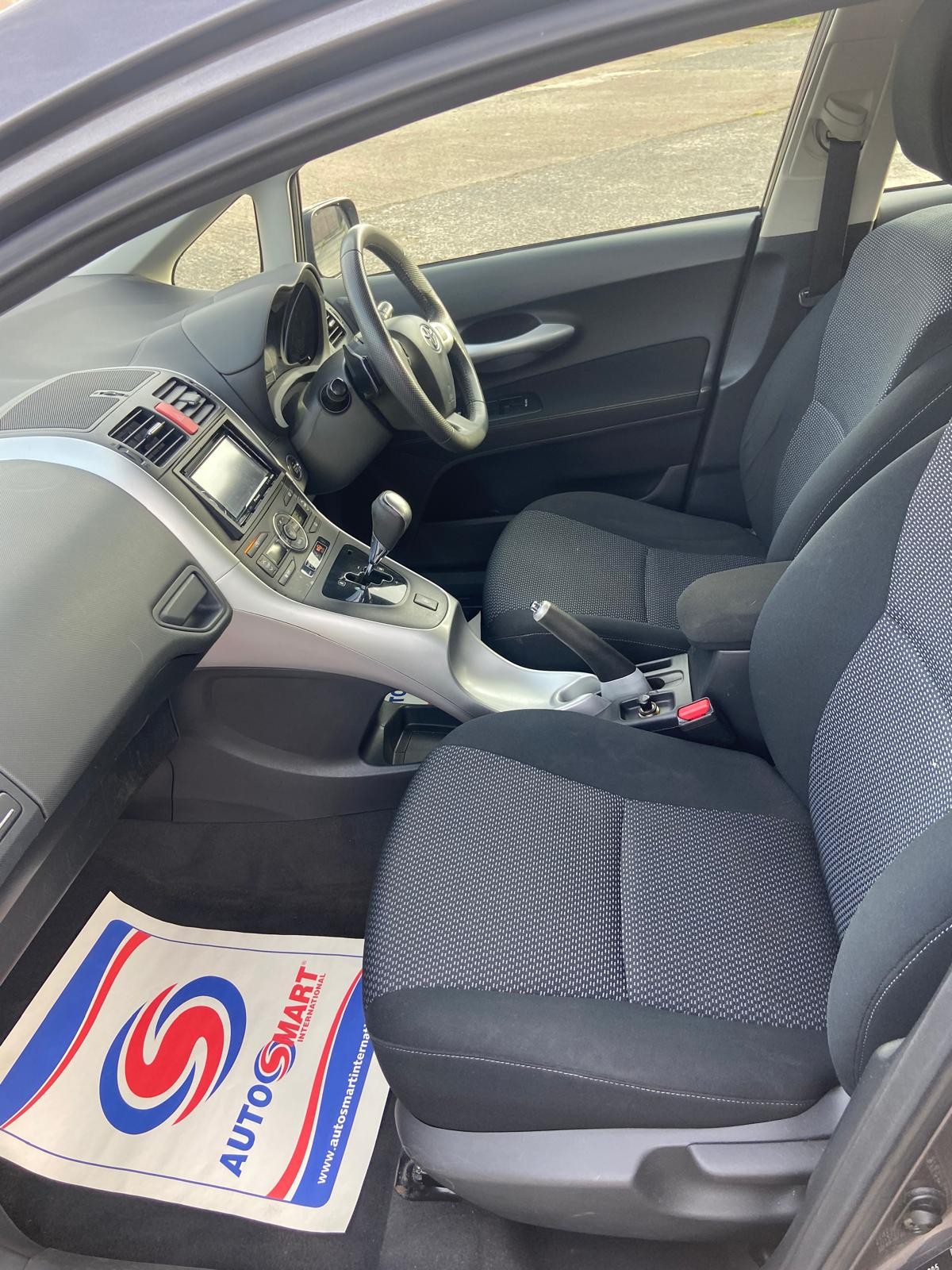 Used Toyota Auris 2010 for sale - 78154848: Photo 19