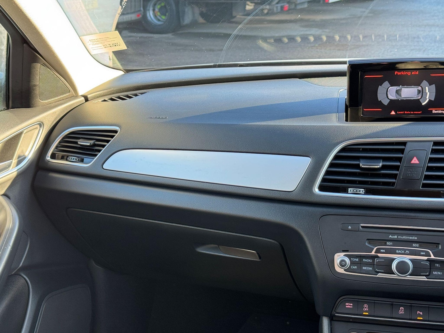 Used Audi Q3 2015 for sale - 76935891: Photo 18