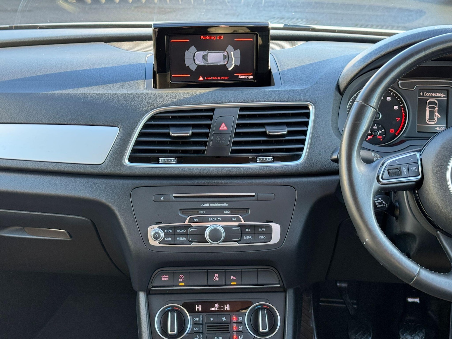 Used Audi Q3 2015 for sale - 76935891: Photo 20