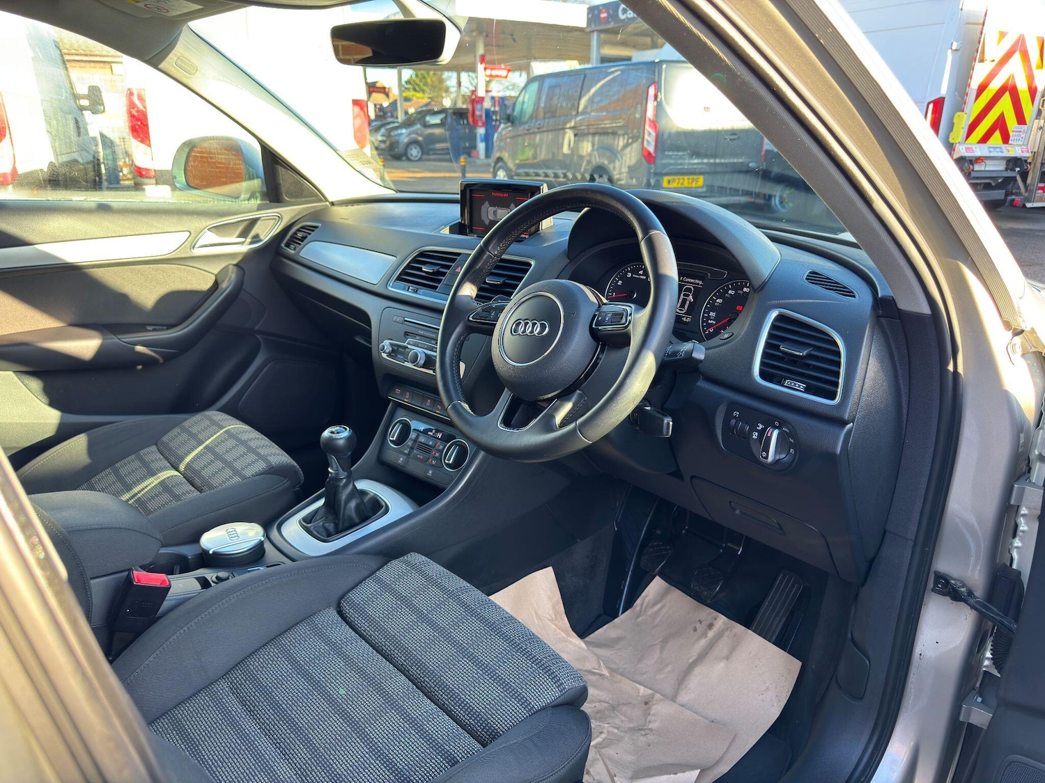 Used Audi Q3 2015 for sale - 76935891: Photo 22