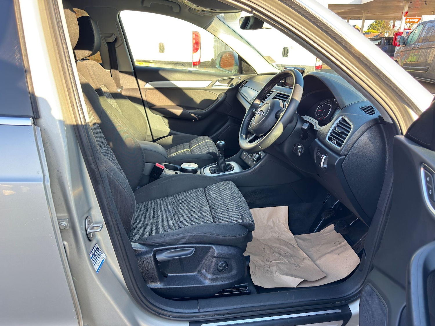 Used Audi Q3 2015 for sale - 76935891: Photo 23