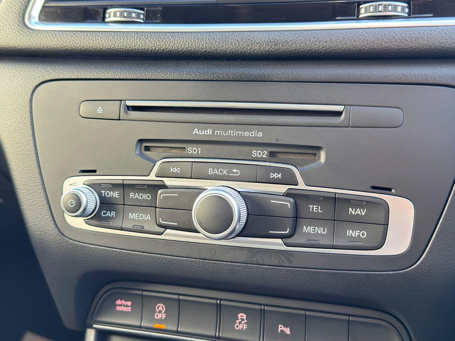 Used Audi Q3 2015 for sale - 76935891: Photo 39