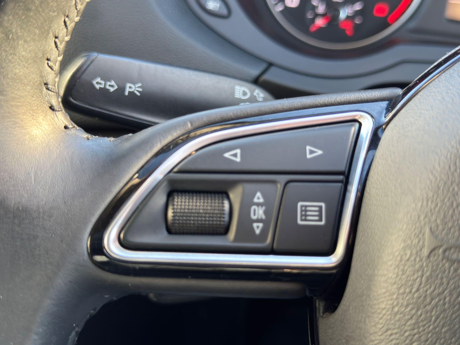 Used Audi Q3 2015 for sale - 76935891: Photo 41