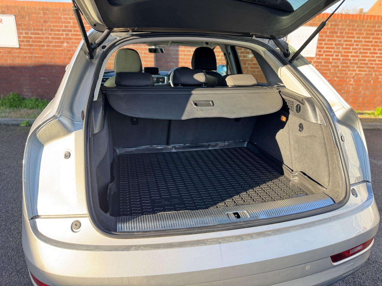 Used Audi Q3 2015 for sale - 76935891: Photo 48